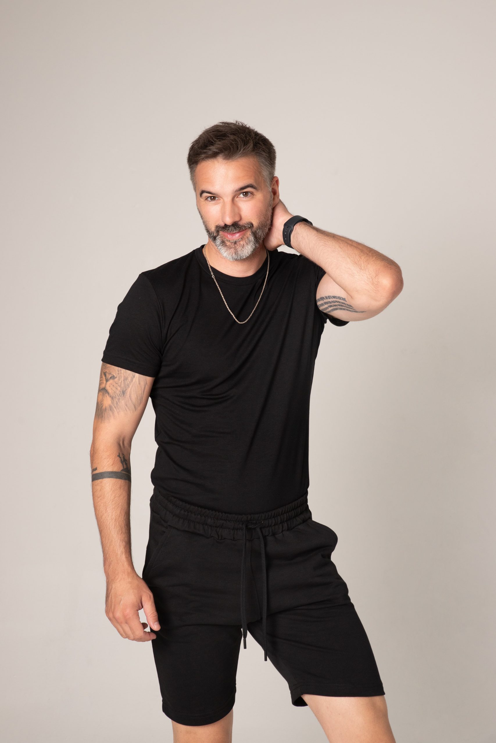 Crni letnji Set majica i šorc od 100 % pamuka