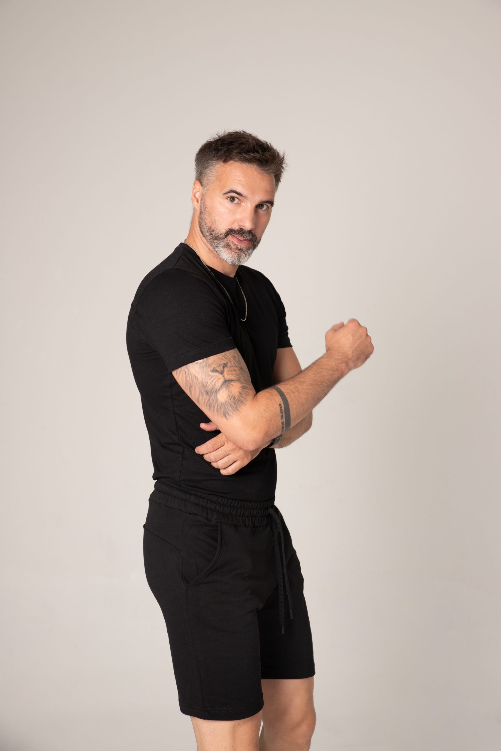 Crni letnji Set majica i šorc od 100 % pamuka
